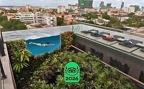 Aquarius Hotel And Urban Resort